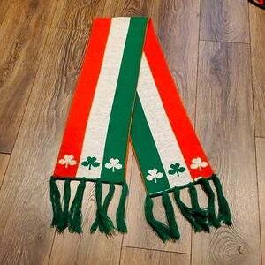 ADORABLE RARE Irish Scarf